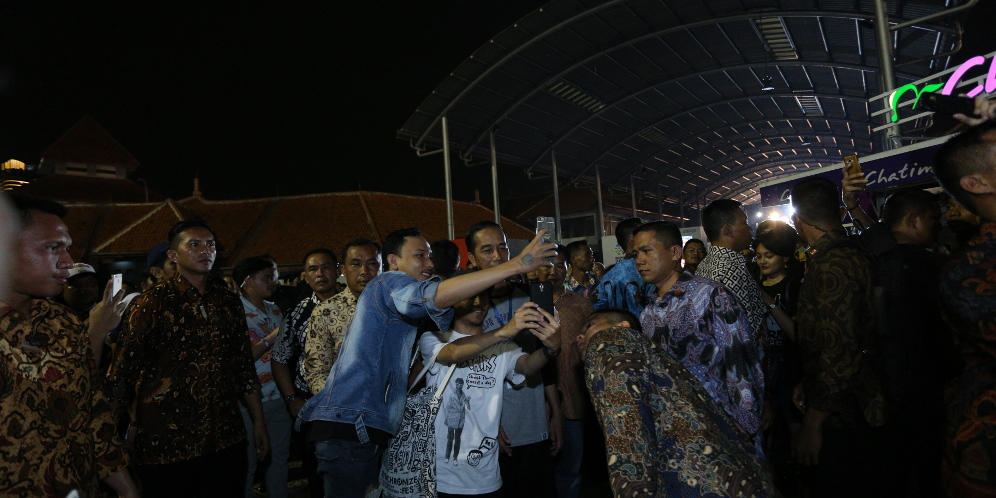 Jokowi Dan Suka Cita Tanpa Jeda Di Synchronize Fest 2017 thumbnail